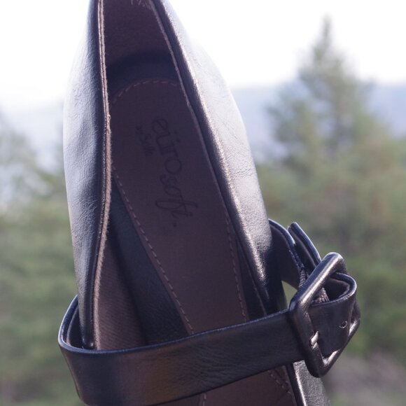 New Beautiful Black Mary Jane Ladies Heels - Picture 5 of 8